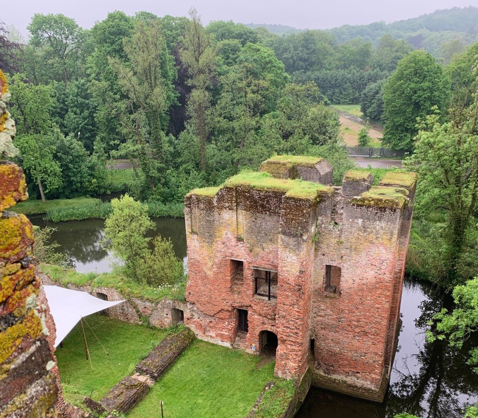 Ruins of Brederode 1920w